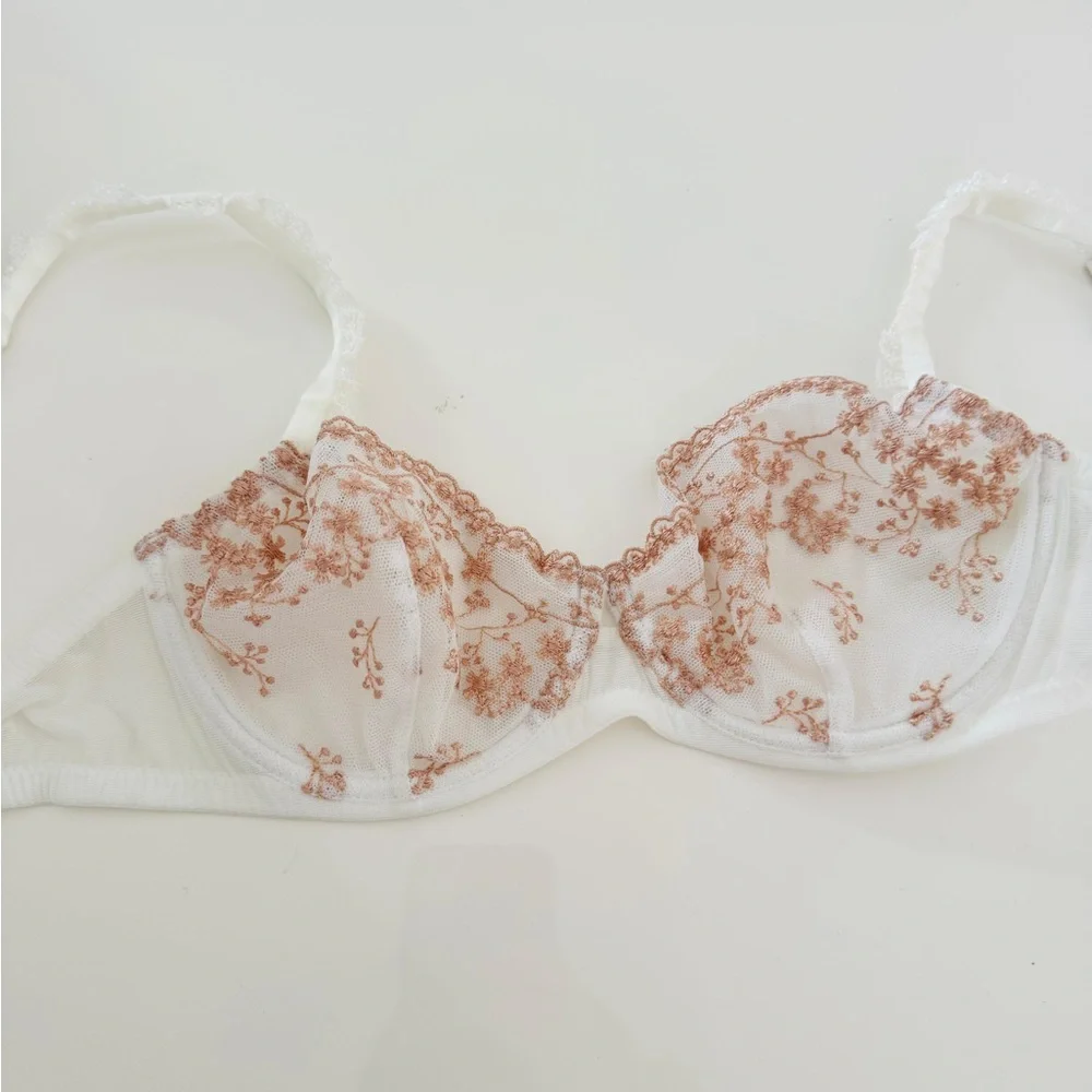 La Perla White and Brown Floral Lace Bra